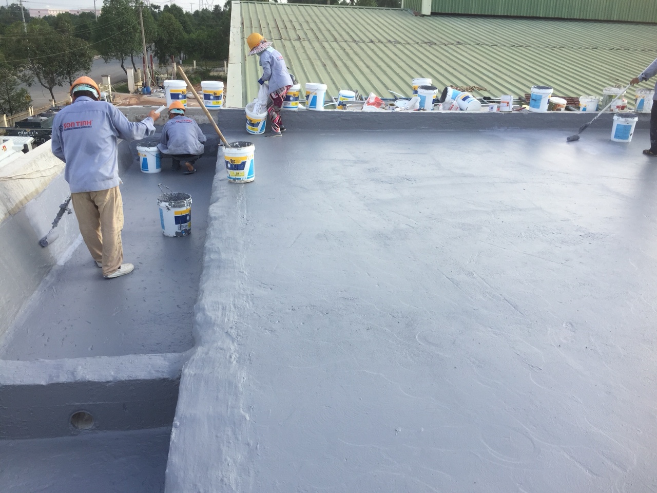 Phương pháp chống thấm cho sàn mái bằng sản phẩm chống thấm gốc nước Quicseal 124